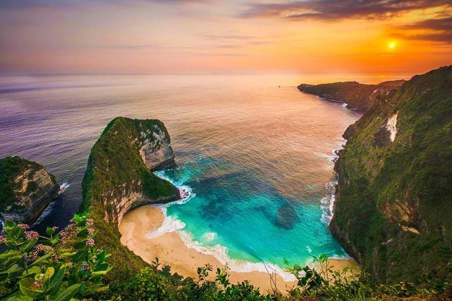 Return to Bali Mainland (Seminyak) | Jimbaran Candle Light Dinner